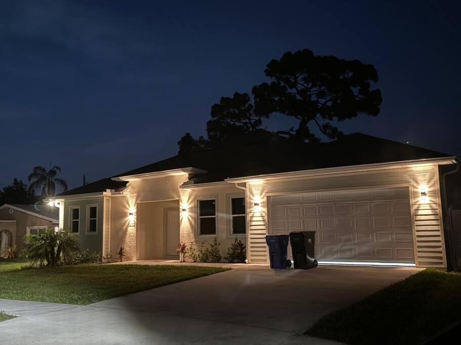 Willa Brand New Tampa Oasis With Private Jacuzzi Retreat Lutz Zewnętrze zdjęcie